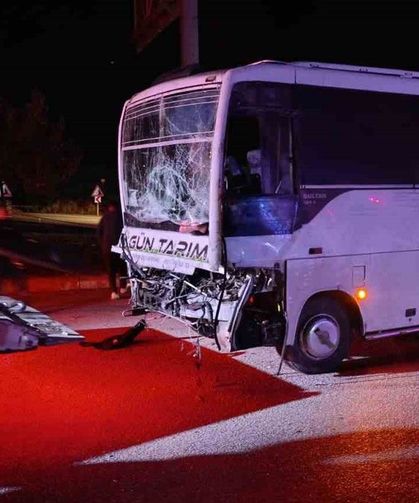 Isparta-Afyon yolunda kaza, 17 yaralı var!..