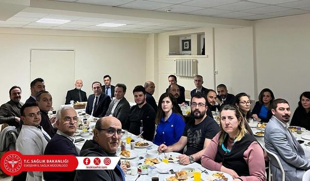 Eskişehir'deki Alpu Devlet Hastanesi, sağlıkçılara özel iftar verdi