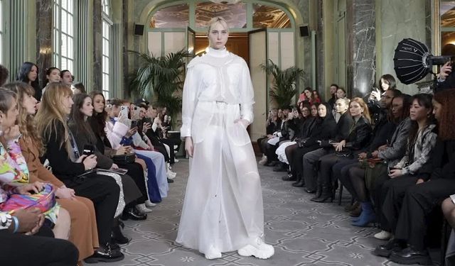 "ABI, Sonbahar Kış 2024/2025 koleksiyonunu Paris Moda Haftası'nda sergiledi"
