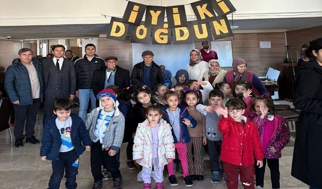 Afyonkarahisar’da Fidanlar Çınarlarla Buluşuyor etkinliği sürüyor