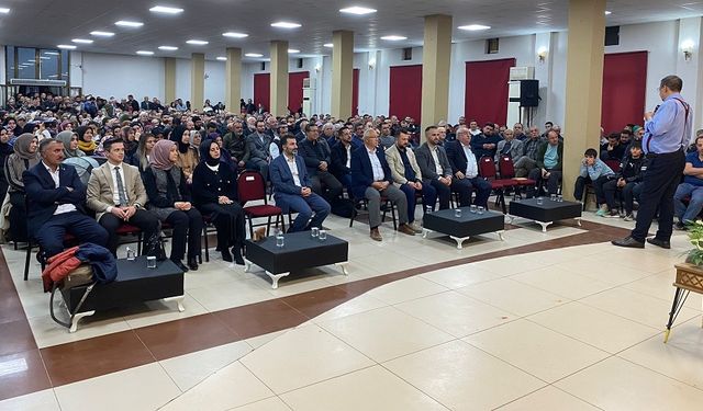 Hayati İnanç, Dazkırı’da konferans verdi