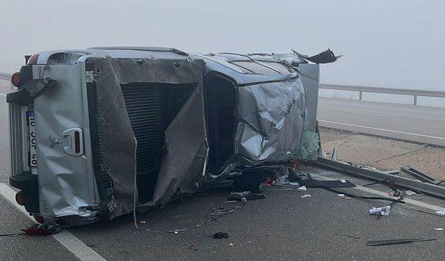 Afyon'da takla atan otomobilde 4 kişi yaralandı