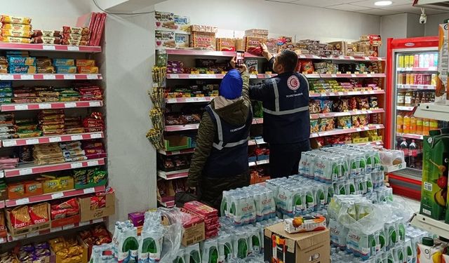 Afyon'da piyasa gözetimi ve sağlıksız ürün denetimleri devam ediyor