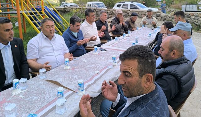 Şuhut Karahallı köyünde yağmur duası yapıldı