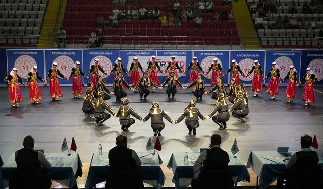 Türkiye Halk Oyunları Büyükler Türkiye Şampiyonası Afyonkarahisar’da Başladı