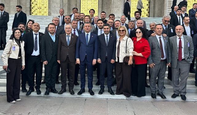 CHP Afyon örgütü TBMM’de Grup Toplantısına katıldı