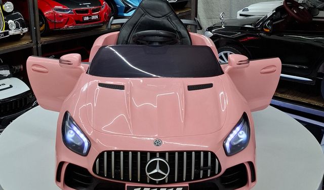 Çocuk Gelişiminde Akülü Arabaların Şaşırtıcı Etkileri