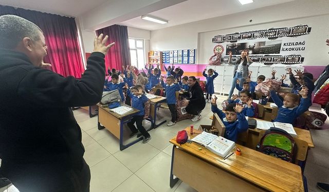 Beşiktaş taraftarından köy okuluna destek!..