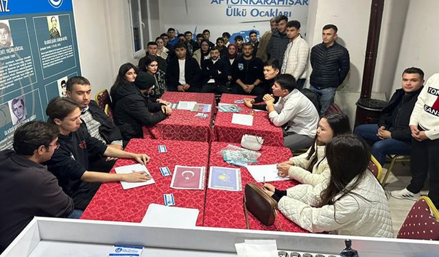 Afyon Ülkü Ocakları, Türk Tarihi konulu bilgi yarışması düzenledi