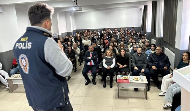Afyon'da polisten öğrencilere SİBERAY eğitimi