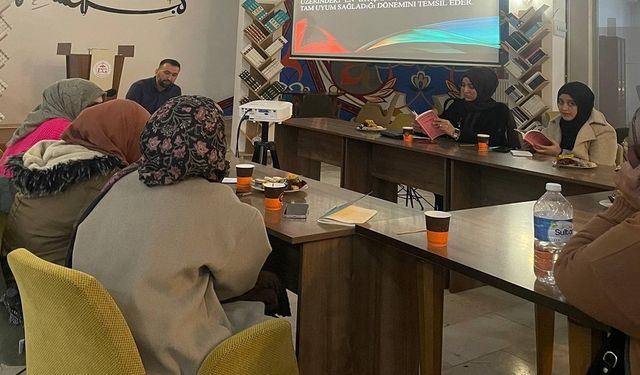 Müslüman Kimliği İnşa Etme kitap tahlili etkinliği