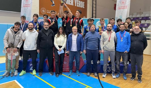 Afyon’da Okul Sporları  Masa Tenisi Müsabakaları tamamlandı