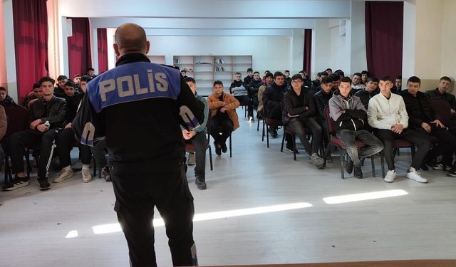 Afyon Polisi'nin eğitim çalışmaları devam ediyor