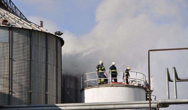 Aynı yağ fabrikasında yine yangın çıktı!..