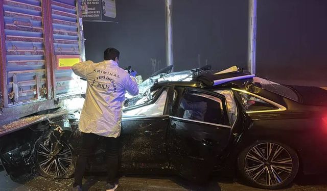 Yoğun sis kazaya neden oldu, 4 kişi öldü