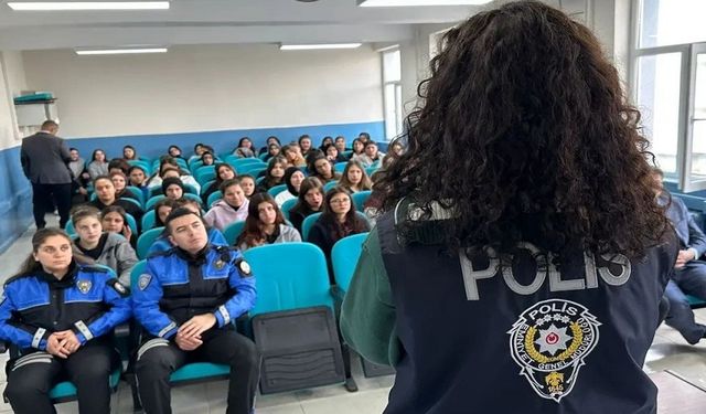 Polis'in lise öğrencilerine eğitimleri devam ediyor