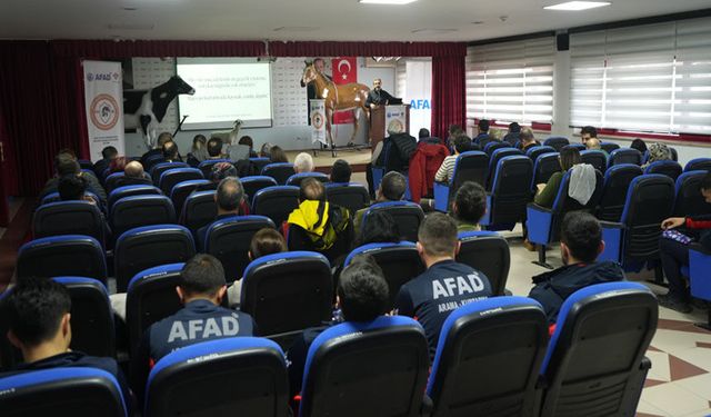 Afyon'da Hayvan Arama Kurtarma Eğitici Eğitimi başladı