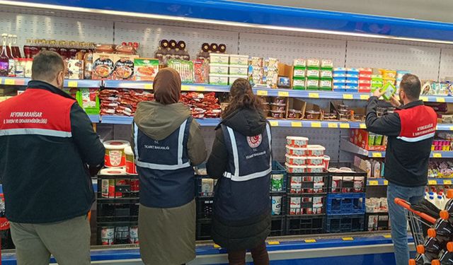 Afyon'da Ramazan öncesi marketlerde sıkı denetim