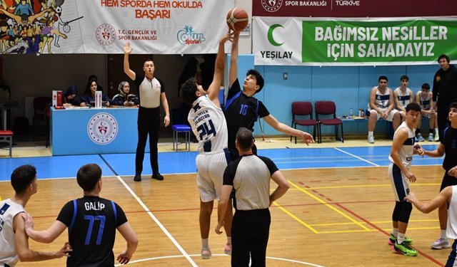 U18 Erkekler Basketbol Bölge Şampiyonası Afyon'da başladı