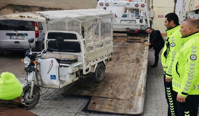 Bolvadin'de üç tekerlekli motorlara sıkı denetim