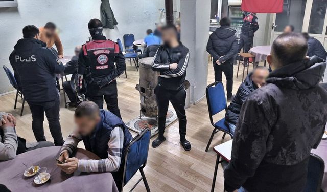 Dazkırı'da geniş çaplı huzur operasyonu