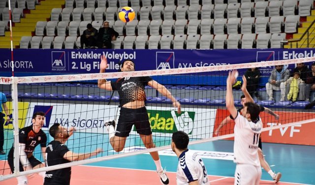 Voleybol Erkekler 2. Lig finalleri Afyon'da başladı