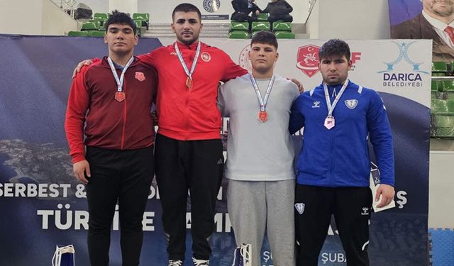 Afyonlu güreşçiler Türkiye Şampiyonası'nda 7 Madalya Kazandı