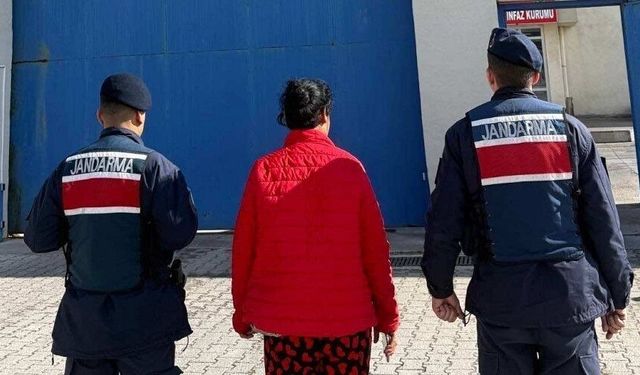 Afyon'da aranması bulunan 2 kişi yakalandı