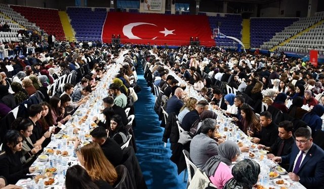 Afyon'da kampus iftarı