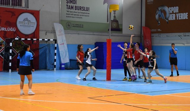 Korfbol Bölge Müsabakaları Afyon'da başladı