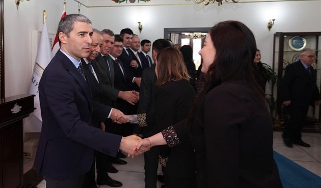 Vali Aktaş, mesai arkadaşları ile bayramlaştı