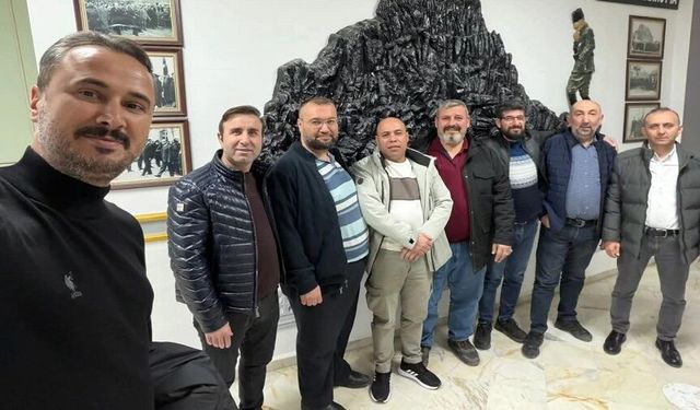 Şuhut Sağlık Meslek Lisesi mezunları iftar sofrasında buluştu