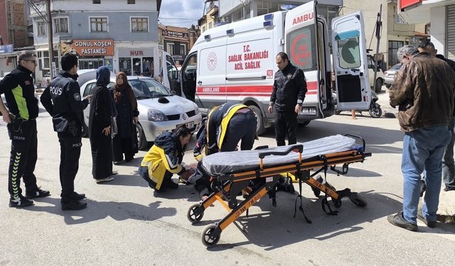 Afyon'da otomobilin çarptığı yaya yaralandı