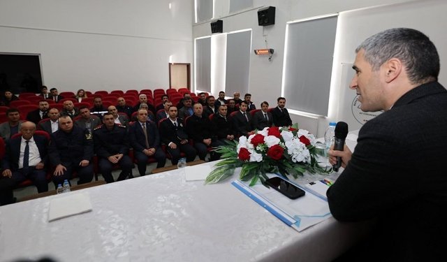 Vali Naci Aktaş, Bayat'ta