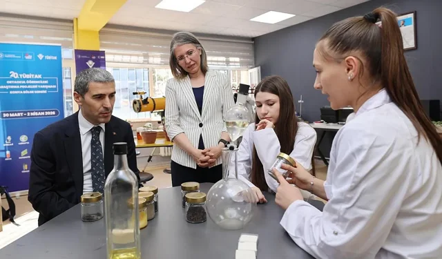 Vali Naci Aktaş, BİLSEM'li öğrencilerle
