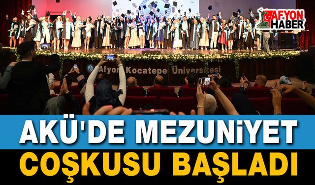AKÜ’de Mezuniyet Meşalesi Yandı!.