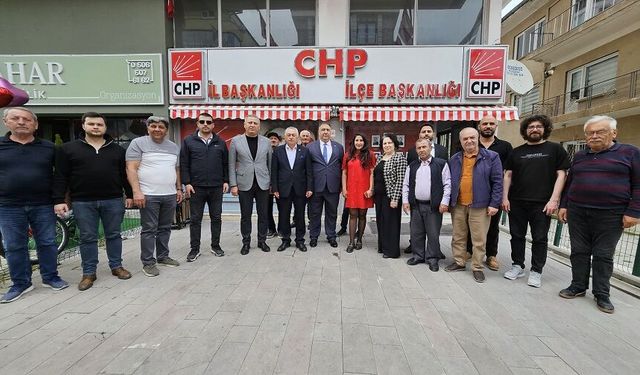 İYİ Parti'den CHP'ye ziyaret