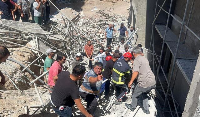İnşaat iskelesi çöktü, 3 işçi öldü