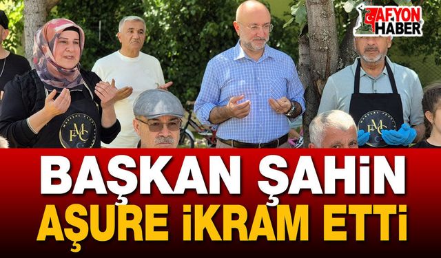 Başkan Turgay Şahin Aşure İkram Etti