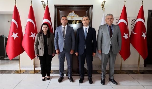 Afyonkarahisar Valiliği’nde Eğitim Ziyareti