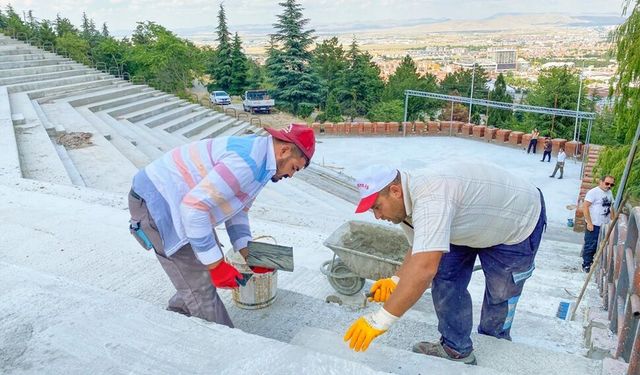 Afyon’da Hıdırlık Amfi Tiyatro Yenilendi