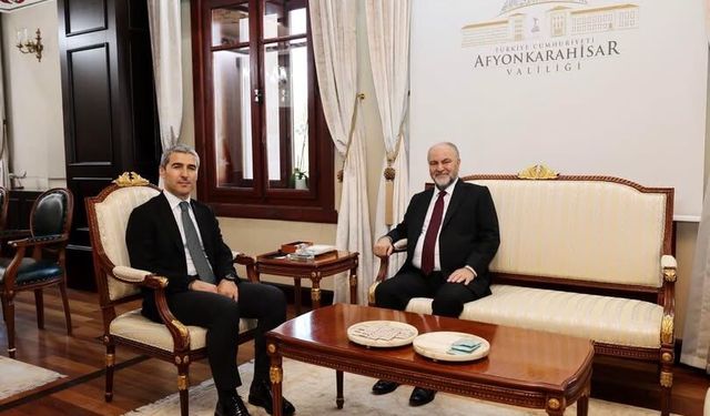 Büyükelçi Köroğlu, Vali Aktaş ile Bir Araya Geldi