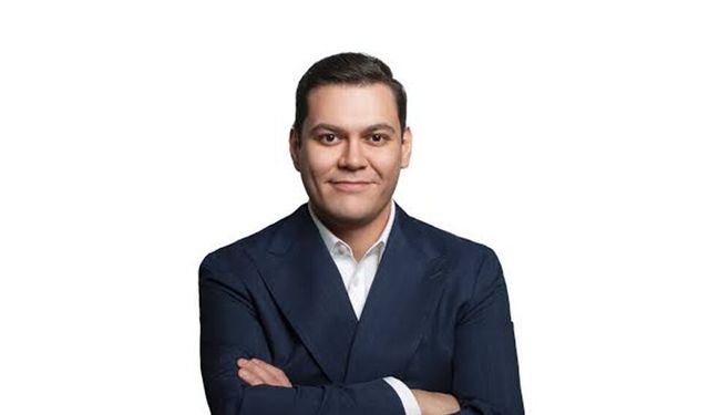Martı’nın Patronu Oğuz Alper Öktem Siyasete Giriyor