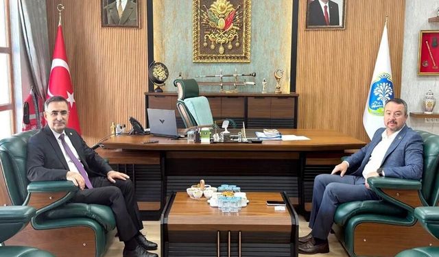 Milletvekili Arslan’dan Sandıklı Belediyesi’ne Ziyaret