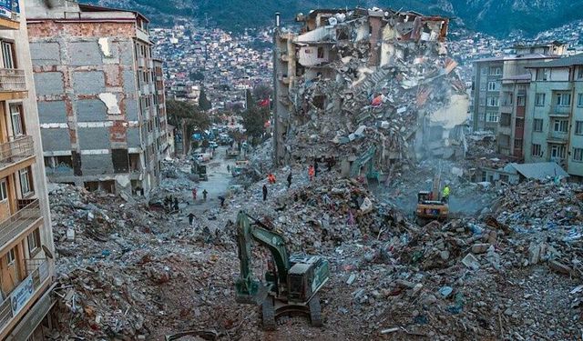 Büyük deprem mi geliyor?