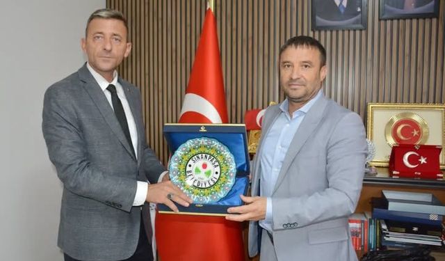 Ahmet Kahveci, Sinanpaşa Belediye Başkanı Yıldırım’ı ağırladı