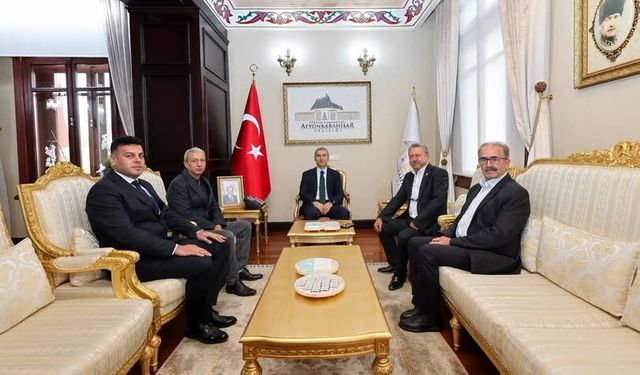 Uşak heyetinden Vali Naci Aktaş’a ziyaret