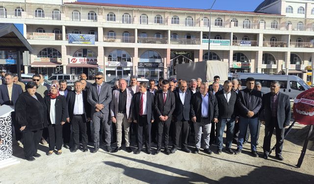 Şuhut’ta 19 Ekim Muhtarlar Günü Törenle Kutlandı
