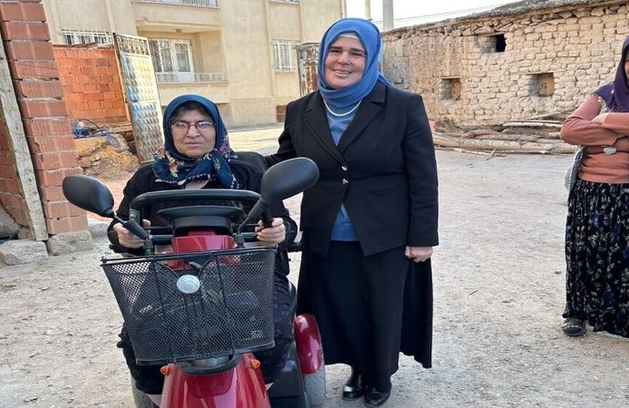 Kadınanalar Kültür Derneği’nden anlamlı hediye