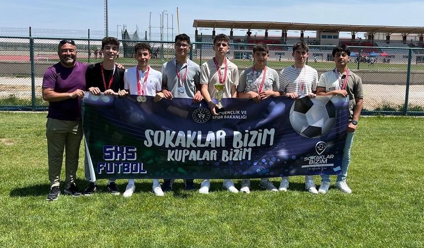 'Sokaklar Bizim' futbol müsabakaları tamamlandı